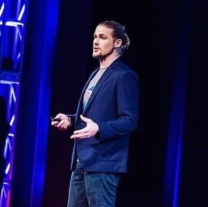 Meet your Posher, Caleb